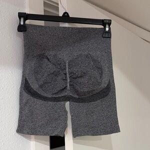 Women’s seamless workout shorts